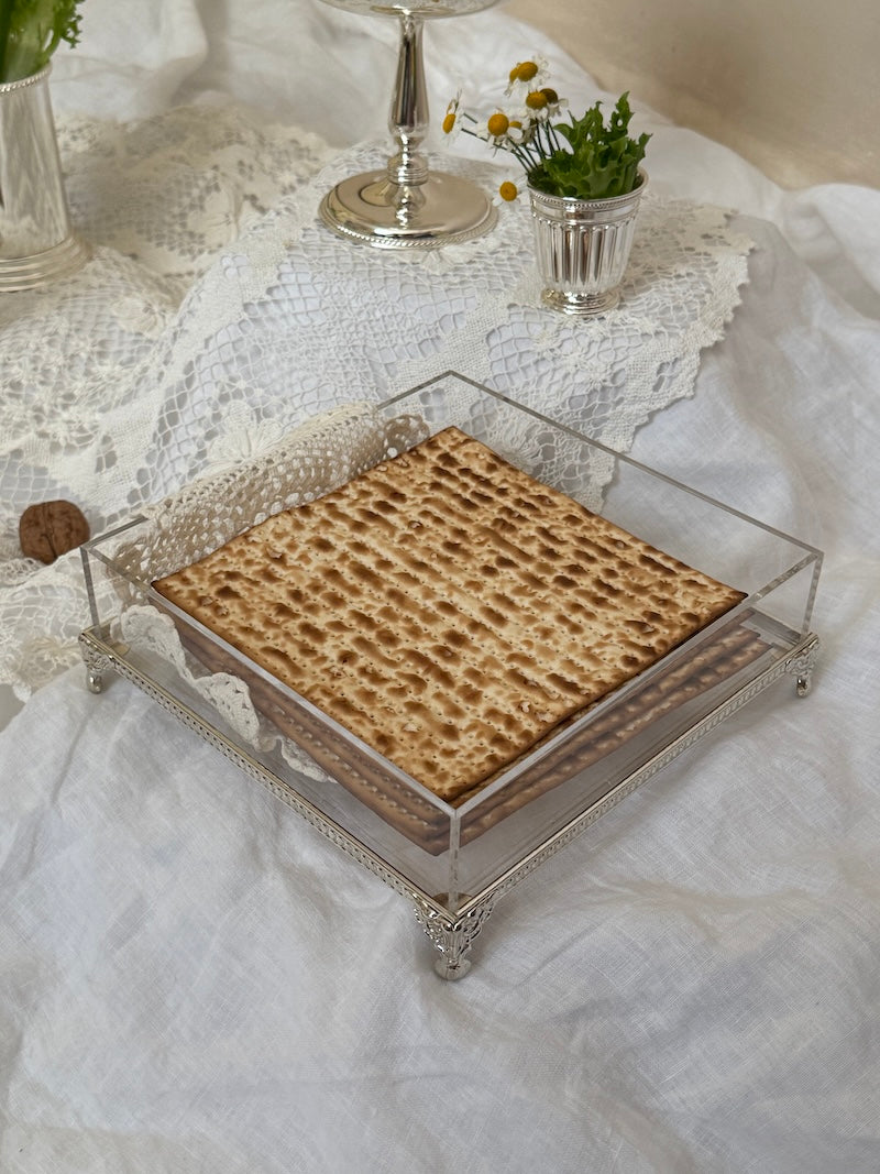 Chambéry Acrylic Matzah Tray with Silver-Plated Base