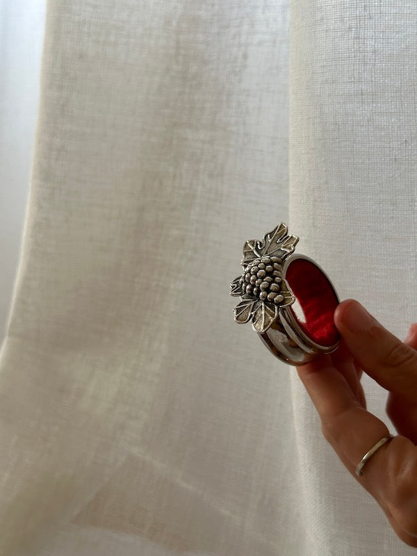 Bordeaux Silver-Plated Wine Bottle Ring with Red Velvet