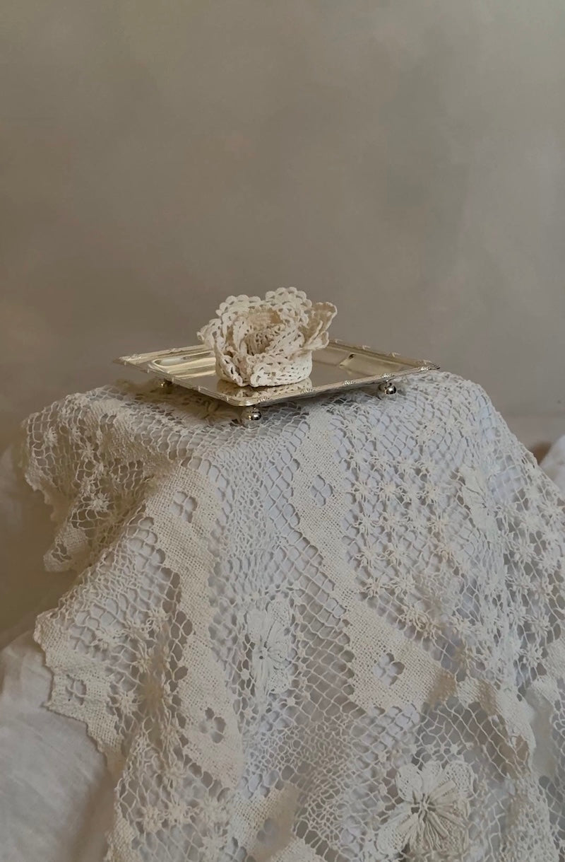 Château Small Square Silver-Plated Tray with Delicate Embellishments