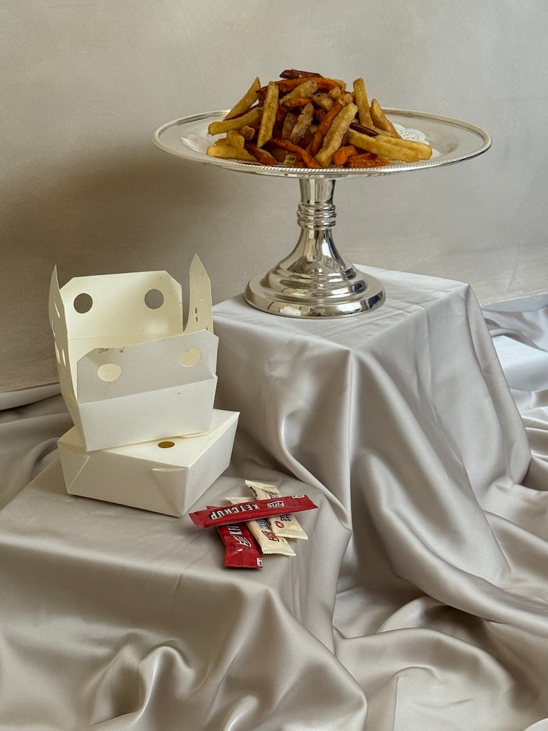 Round Umbria Silver-Plated Stand Tray